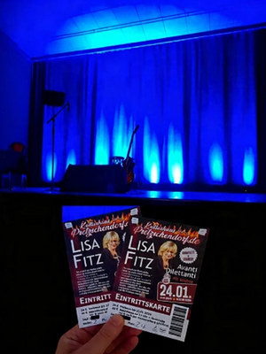 Eintrittskarten vom Kabarett mit Lisa Fitz im Saal in Pretzschendorf