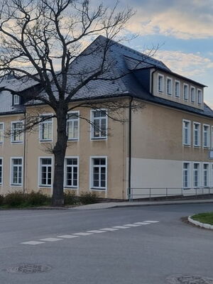 Oberschule Niederbobritzsch, Blick von der Straße, © Jens Uhlemann, 2026